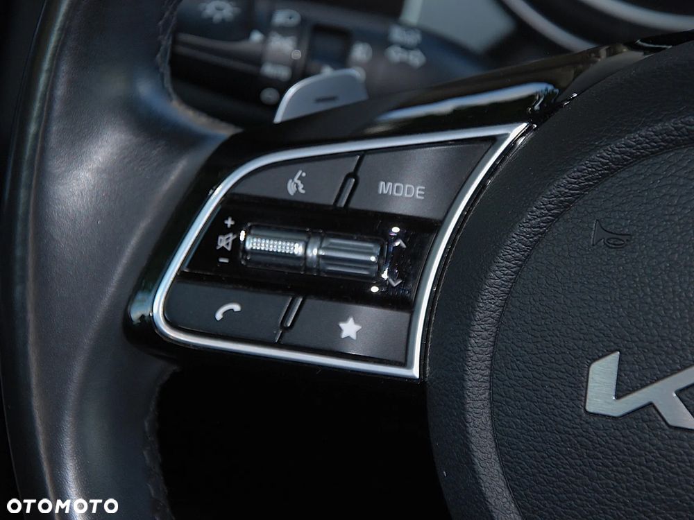 Kia Ceed - 31