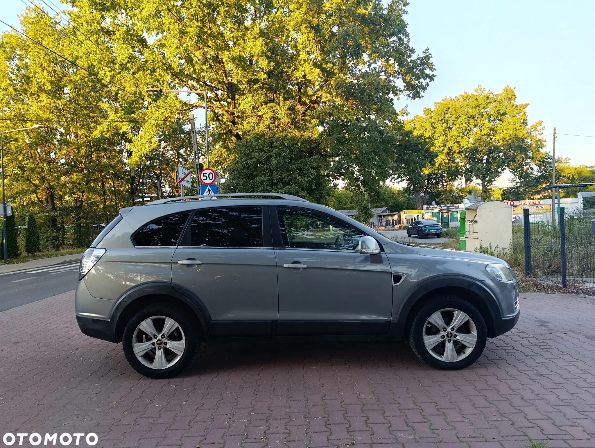 Chevrolet Captiva 2.0 d LT medium - 8