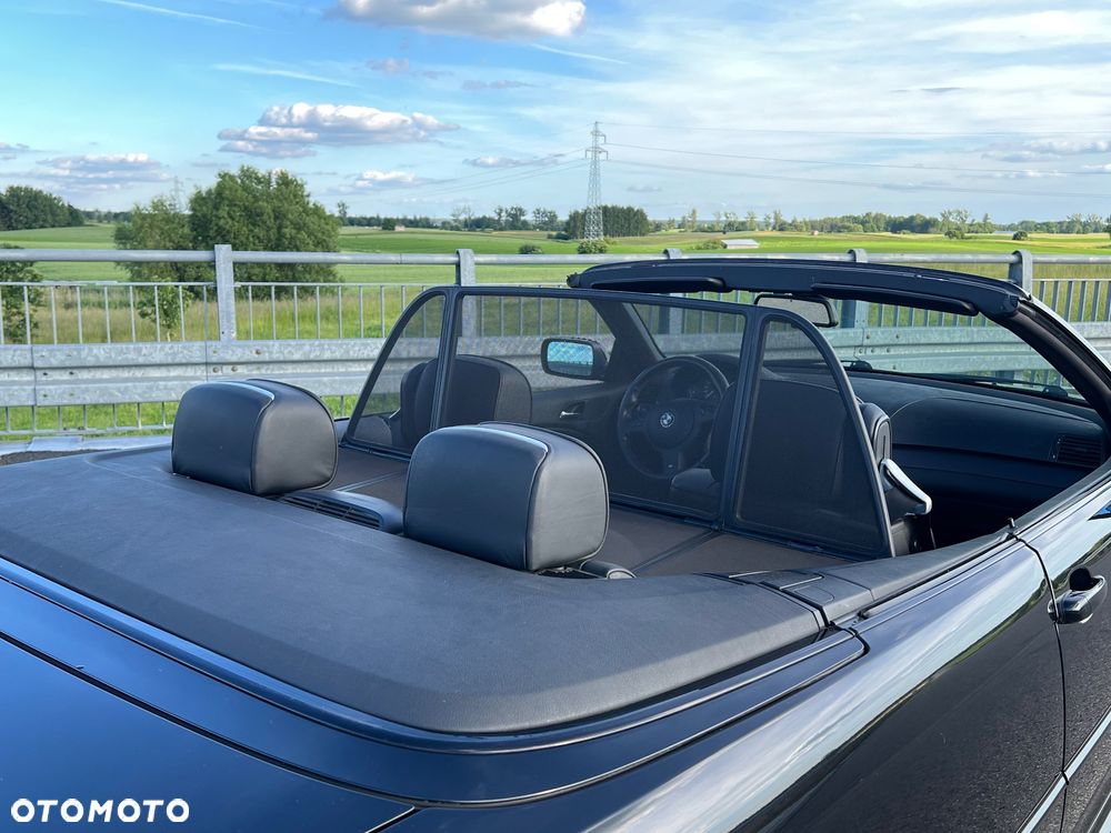 BMW Seria 3 318 Ci Edition Sport - 28