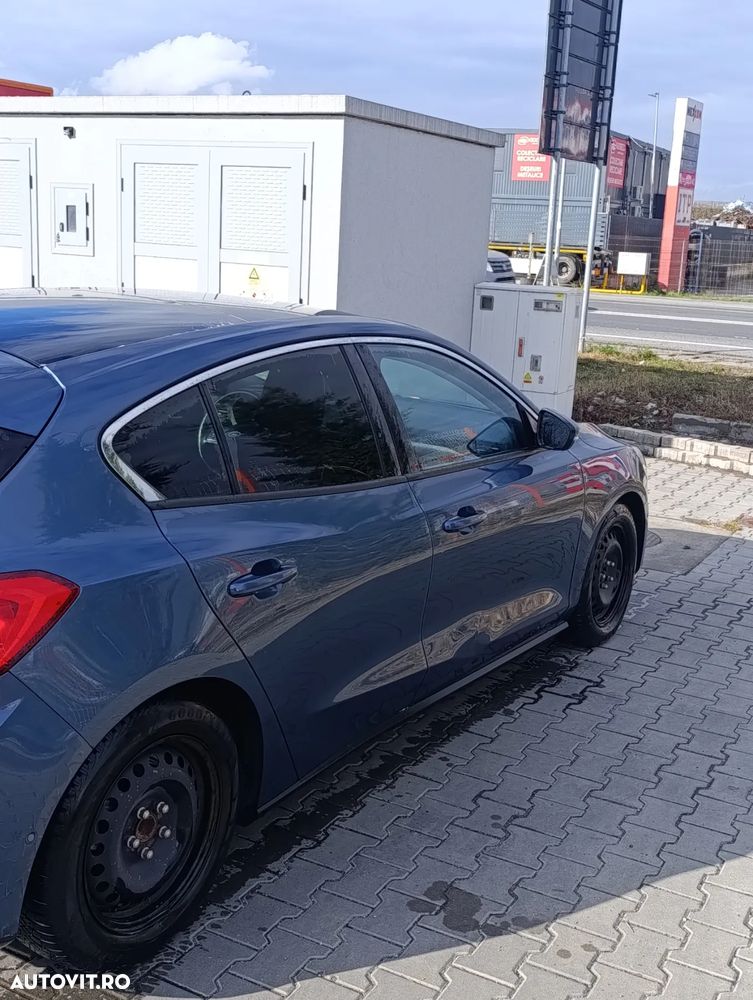 Ford Focus 1.0 EcoBoost Active - 6
