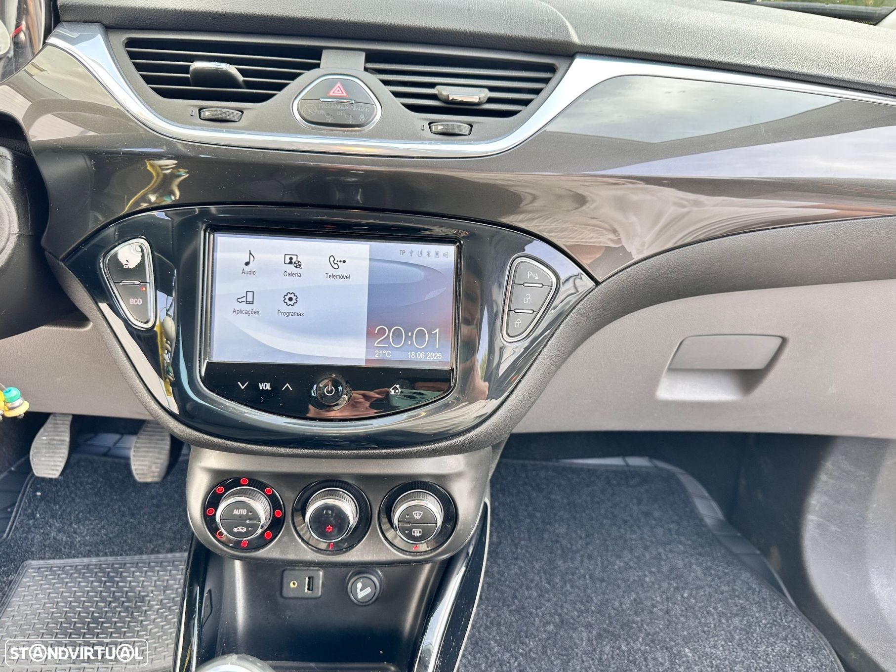 Opel Corsa 1.4 Cosmo - 13