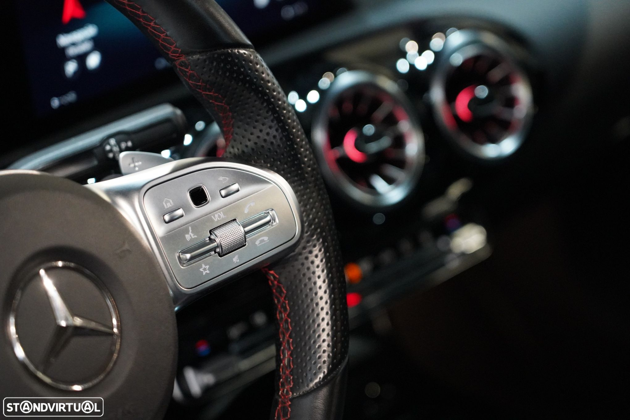 Mercedes-Benz A 250 e AMG Line - 11