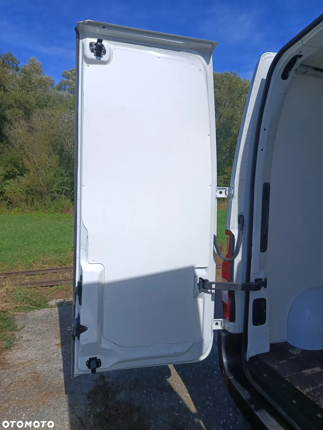 Renault Master L2H2 2.3 dCi 145 kM, 2011 rok  3.5T ORGINALNY PRZEBIEG, NAVI, KLIMA, OGRZEWANIE POSTOJOWE, HAK - 25