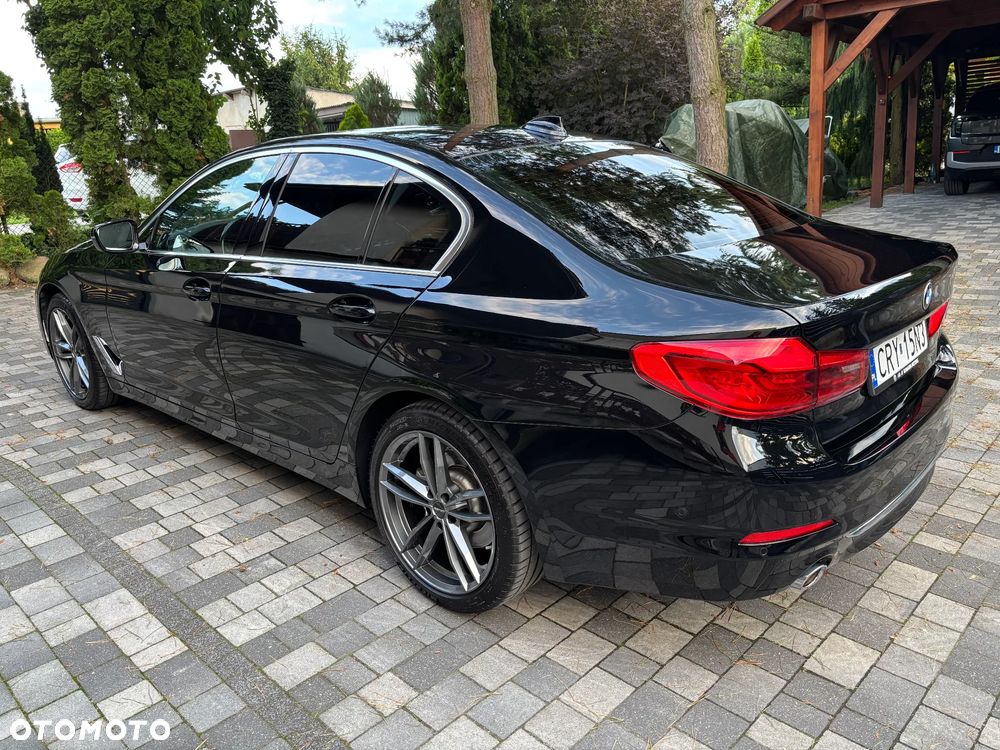 BMW Seria 5 518d Luxury Line - 4