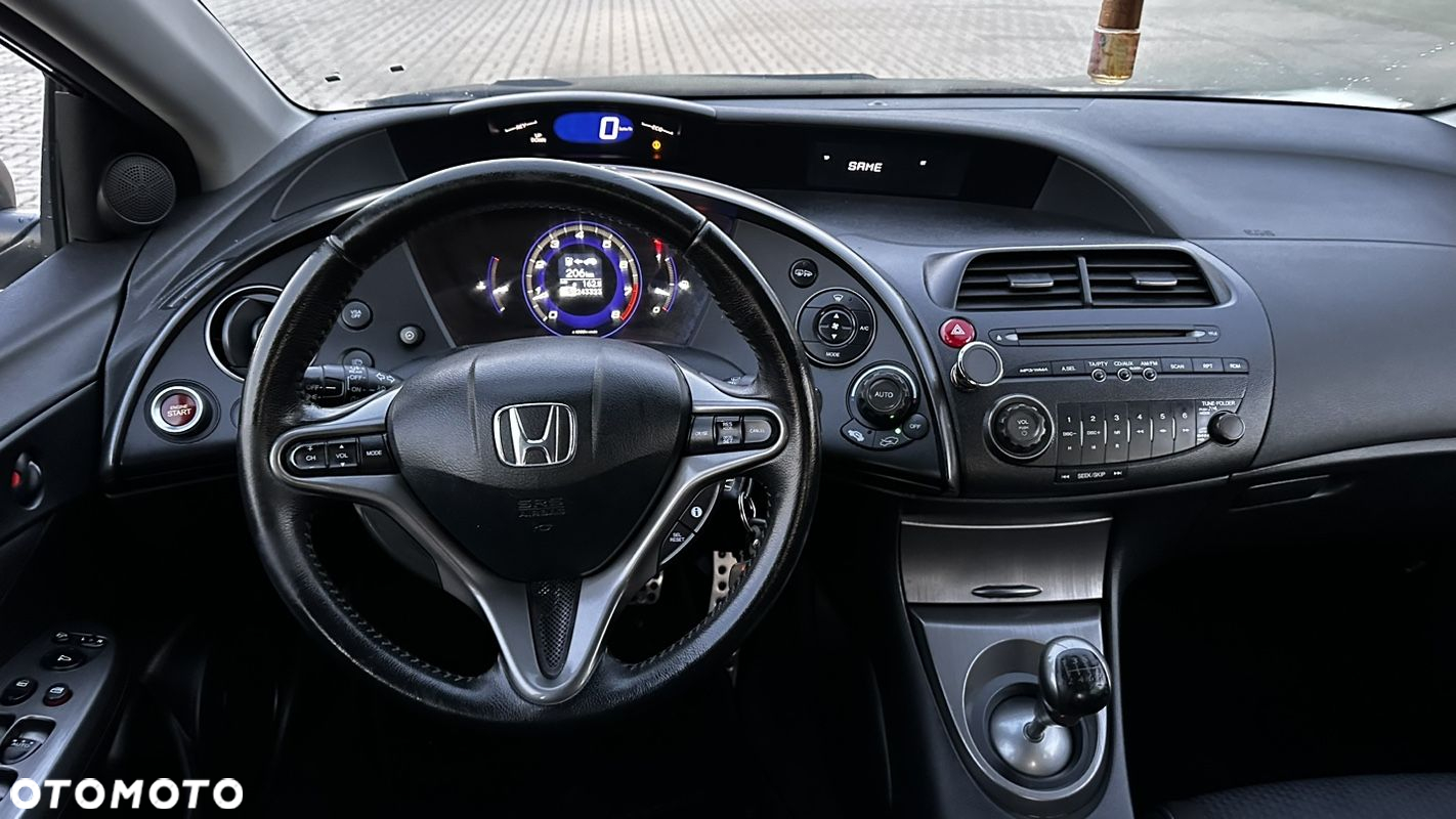 Honda Civic 1.8 Comfort - 21