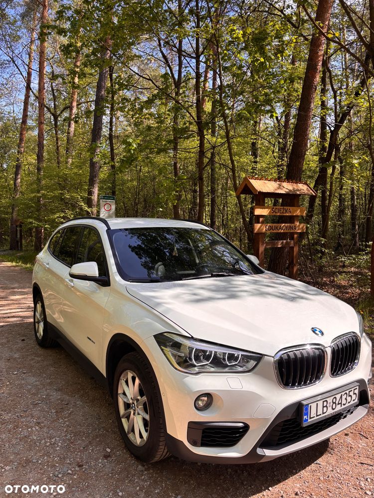 BMW X1 xDrive20i - 1