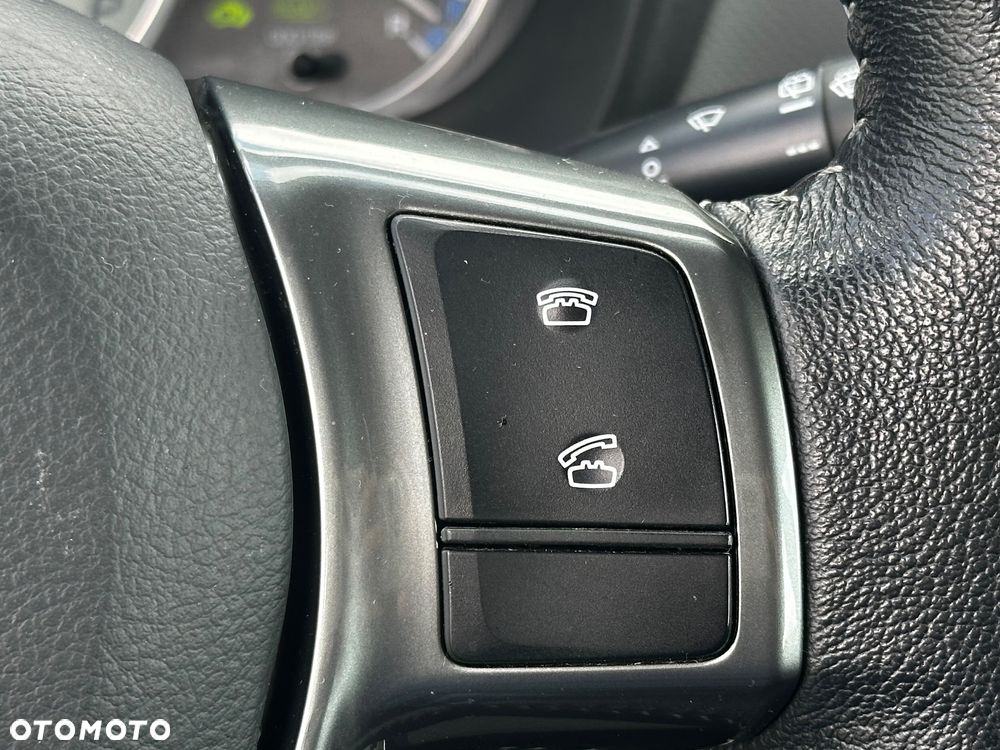 Toyota Yaris Hybrid 100 Selection Passion - 28