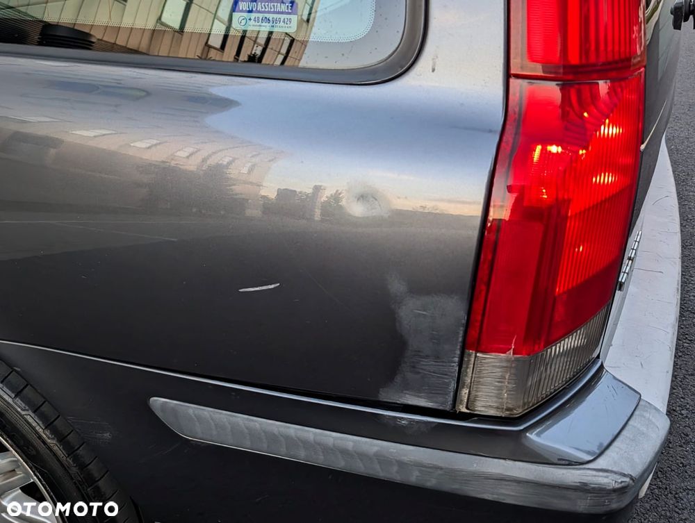 Volvo V70 2.4D5 Momentum - 6