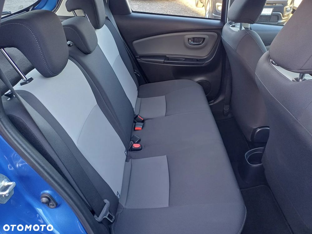 Toyota Yaris - 12