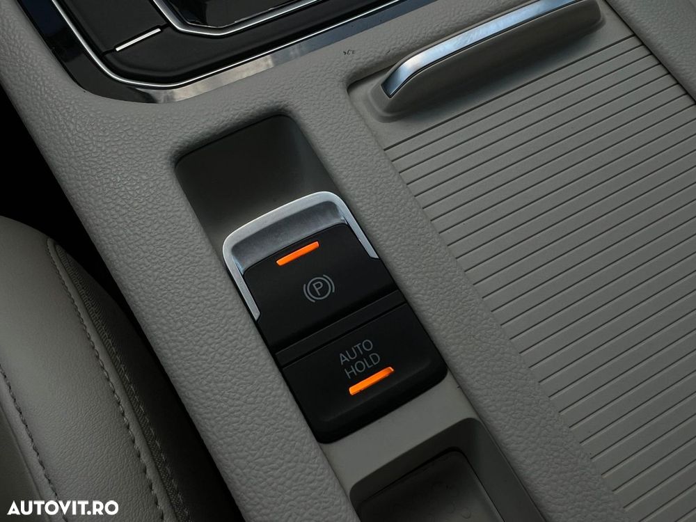 Volkswagen Passat - 17