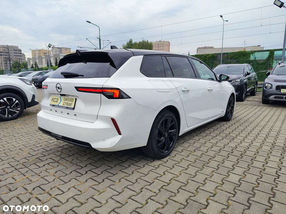 Opel Astra 2023 photo 4