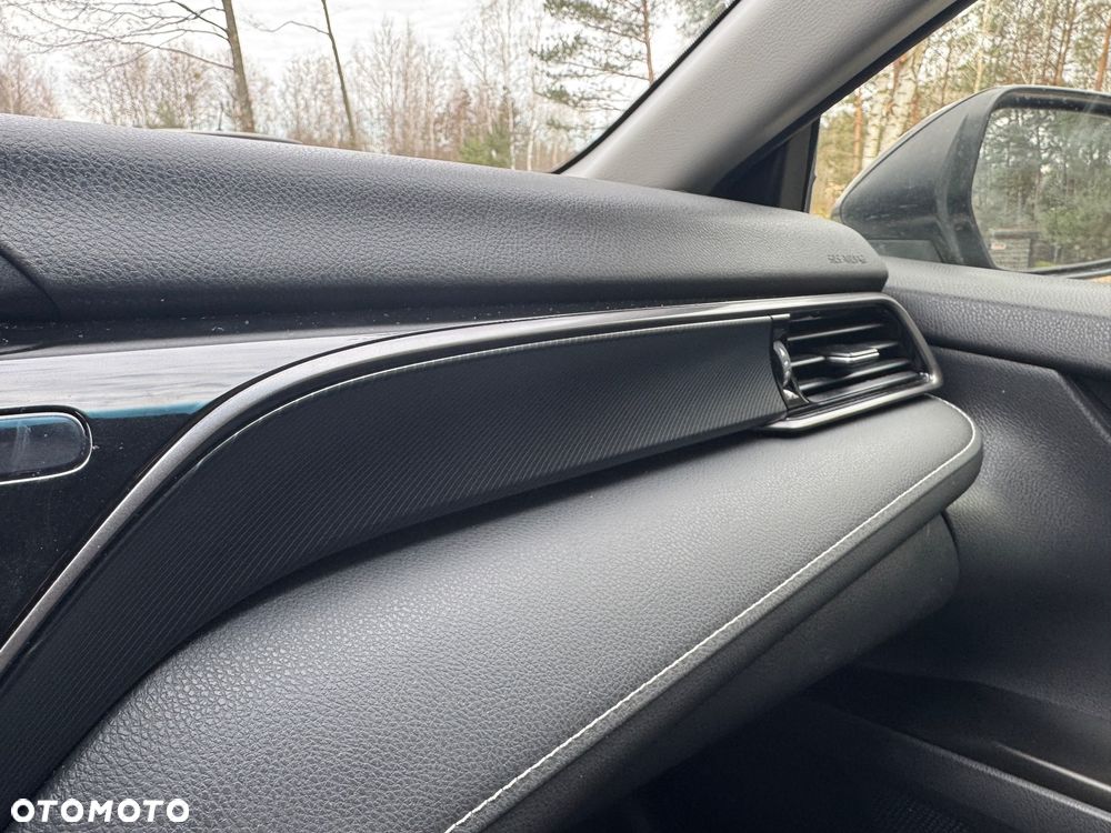 Toyota Camry - 20