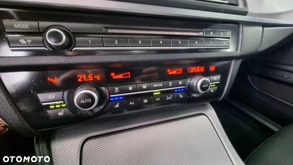 BMW Seria 5 M550d xDrive Sport-Aut - 15