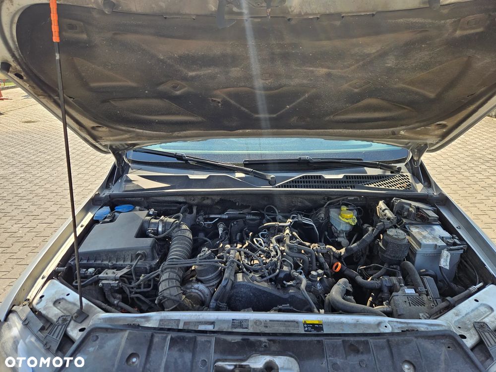 Volkswagen Amarok - 15