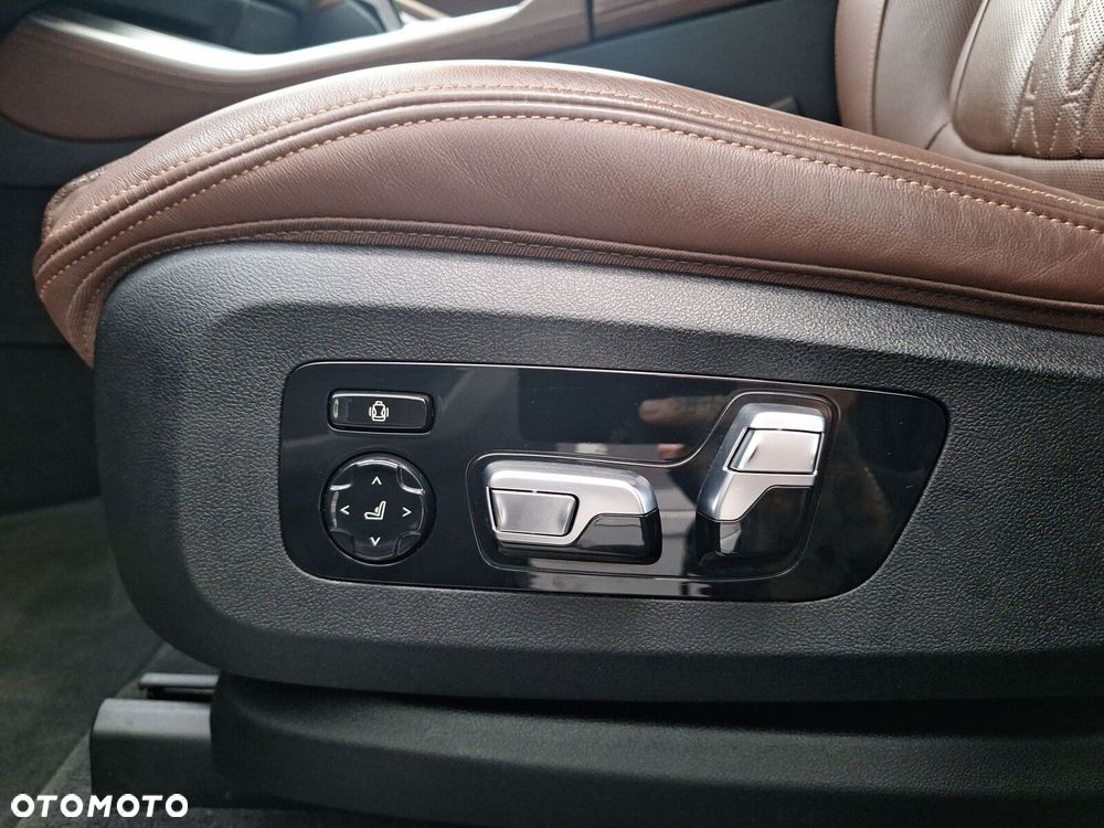 BMW X5 xDrive25d sport - 13