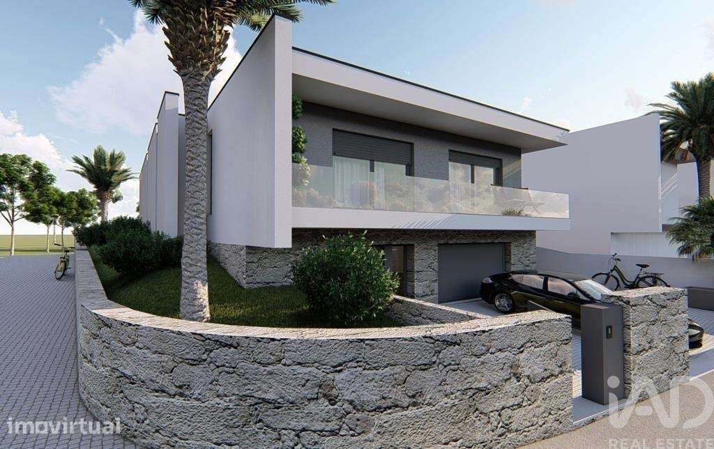 Casa T3 em Antas de 250,00 m2 - Grande imagem: 4/17