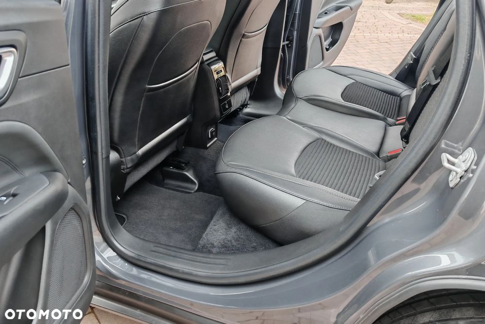 Jeep Compass 1.5 T4 mHEV Limited FWD S&S DCT - 14