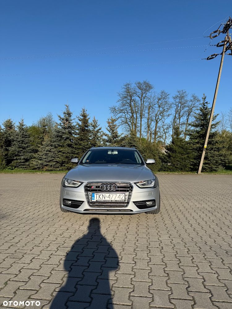 Audi A4 - 1