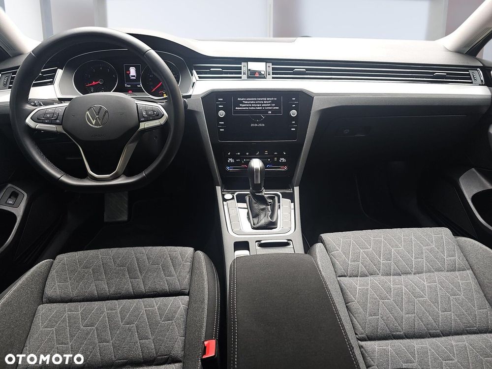 Volkswagen Passat Variant 1.5 TSI EVO Business DSG - 8