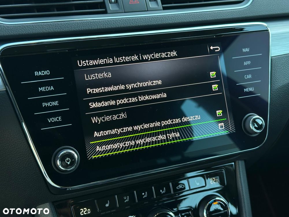 Skoda Superb 2.0 TDI Ambition - 32