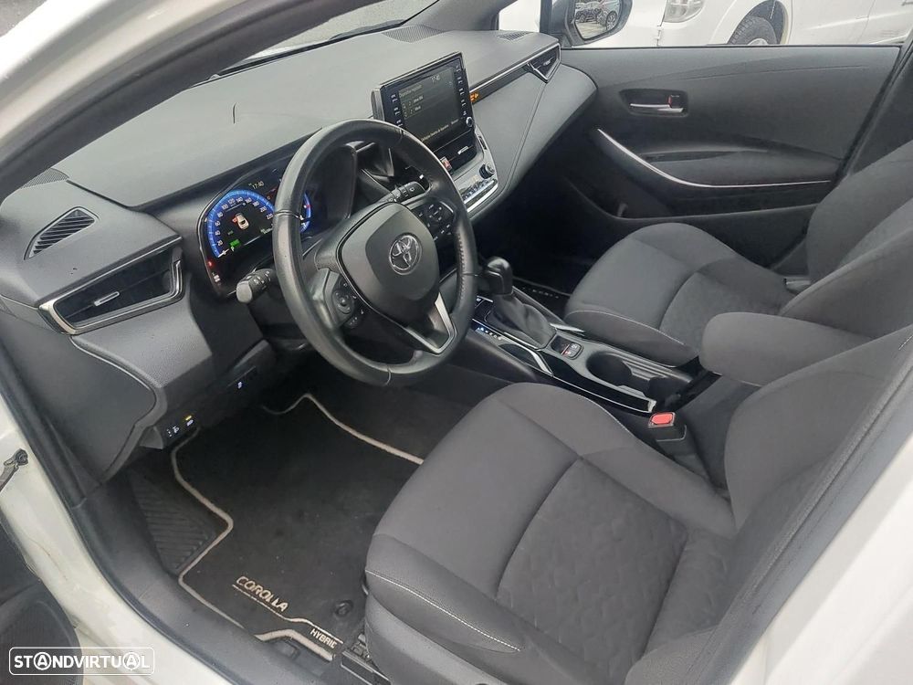 Toyota Corolla 1.8 Hybrid Comfort - 38