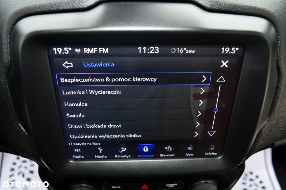 Jeep Renegade - 28