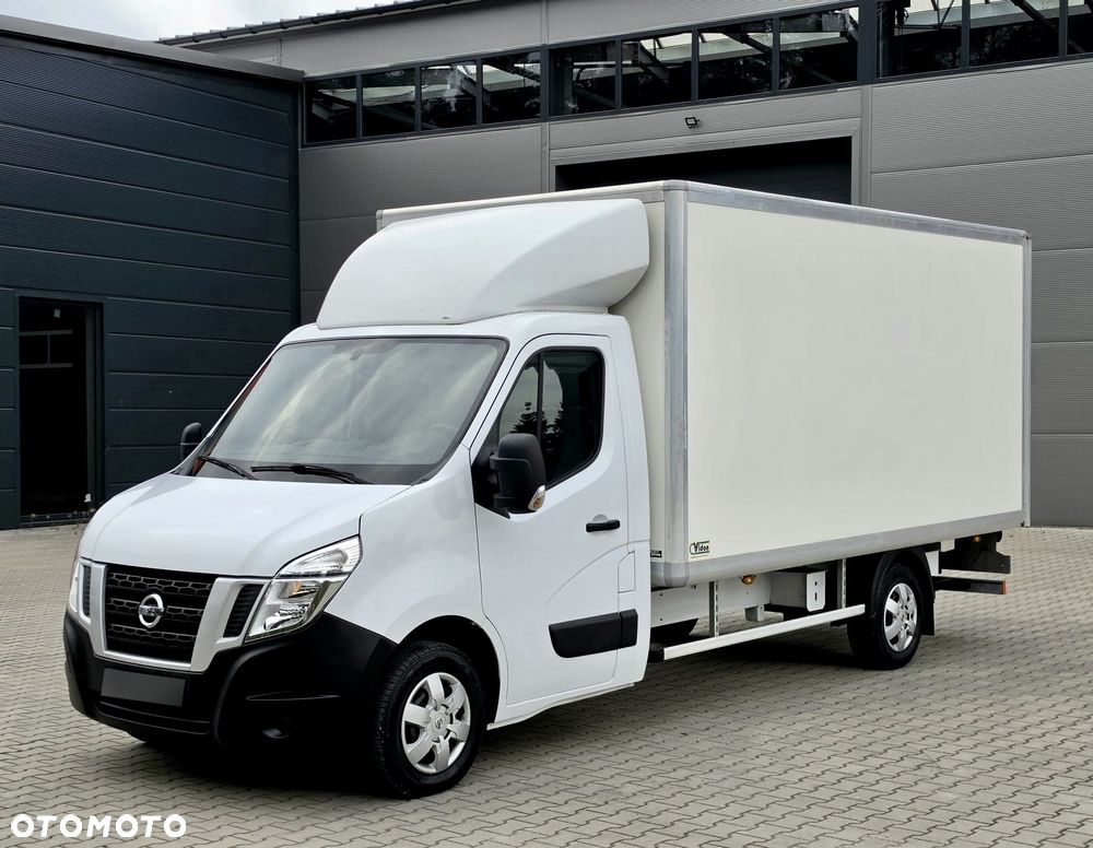 Nissan NV400 - 14