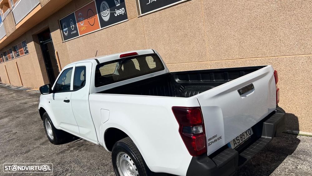 Isuzu D-Max - 4