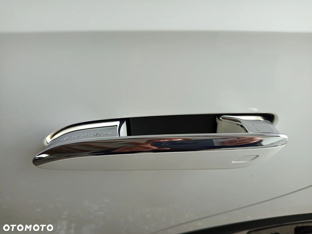 Mercedes-Benz Klasa E 220 d Avantgarde - 21