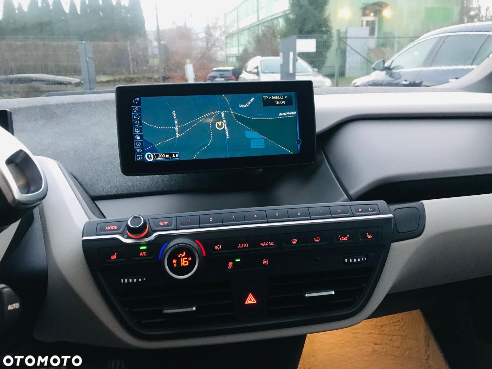 BMW i3 (60 Ah) - 24