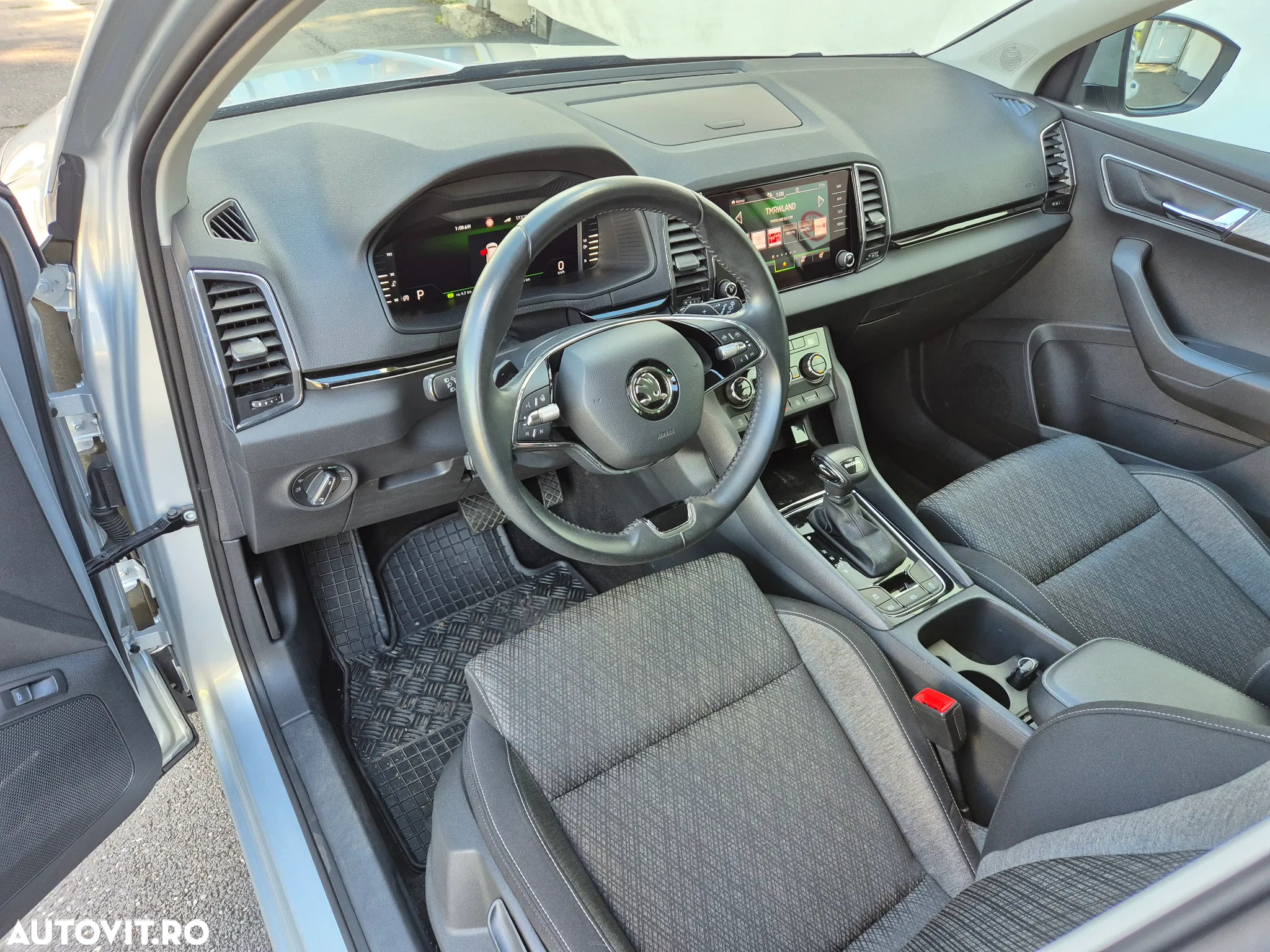 Skoda Karoq 1.5 TSI DSG Style - 9