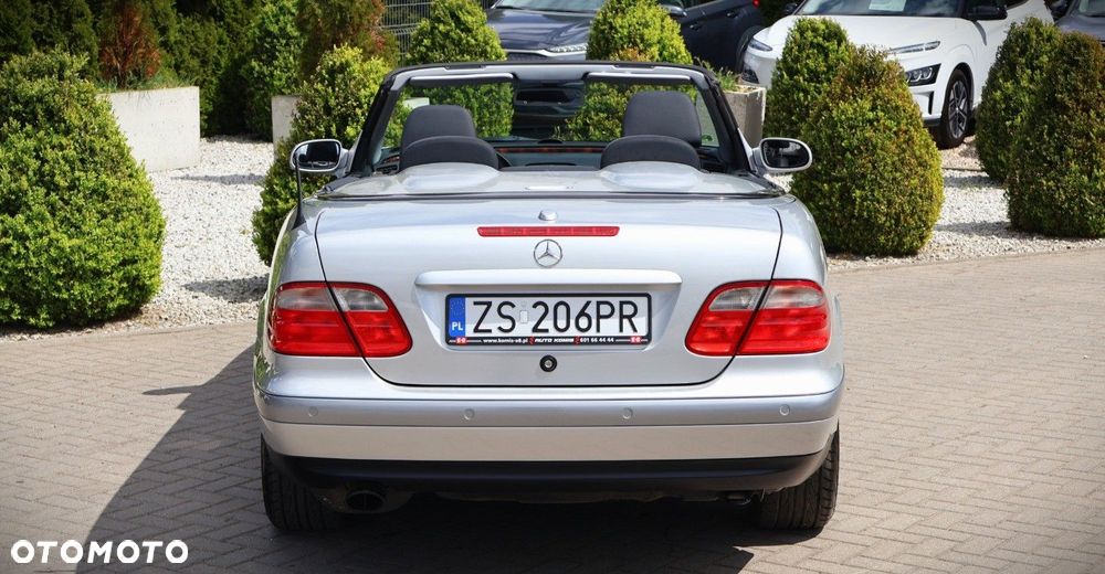 Mercedes-Benz CLK - 7