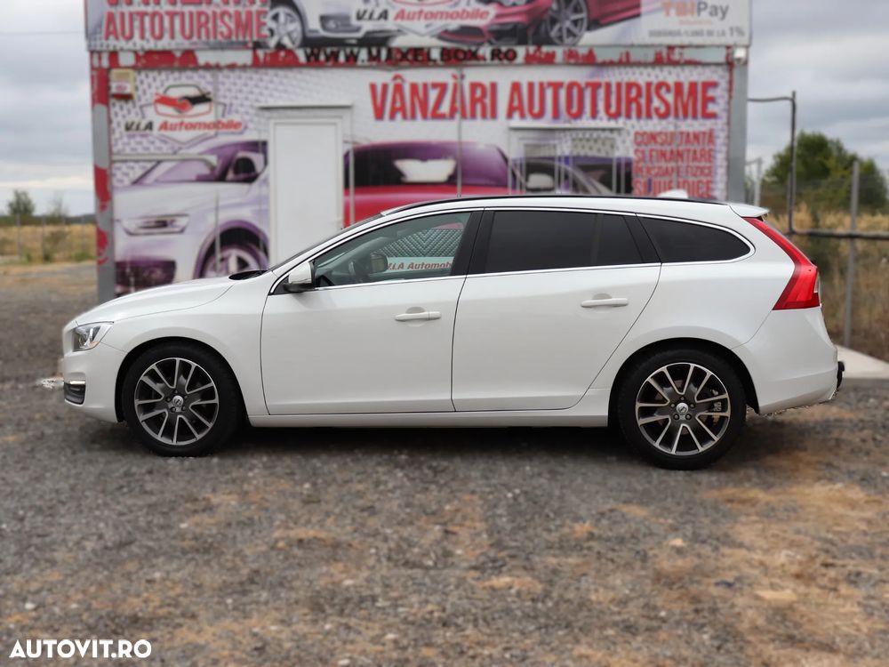 Volvo V60 D4 Geartronic Momentum - 19