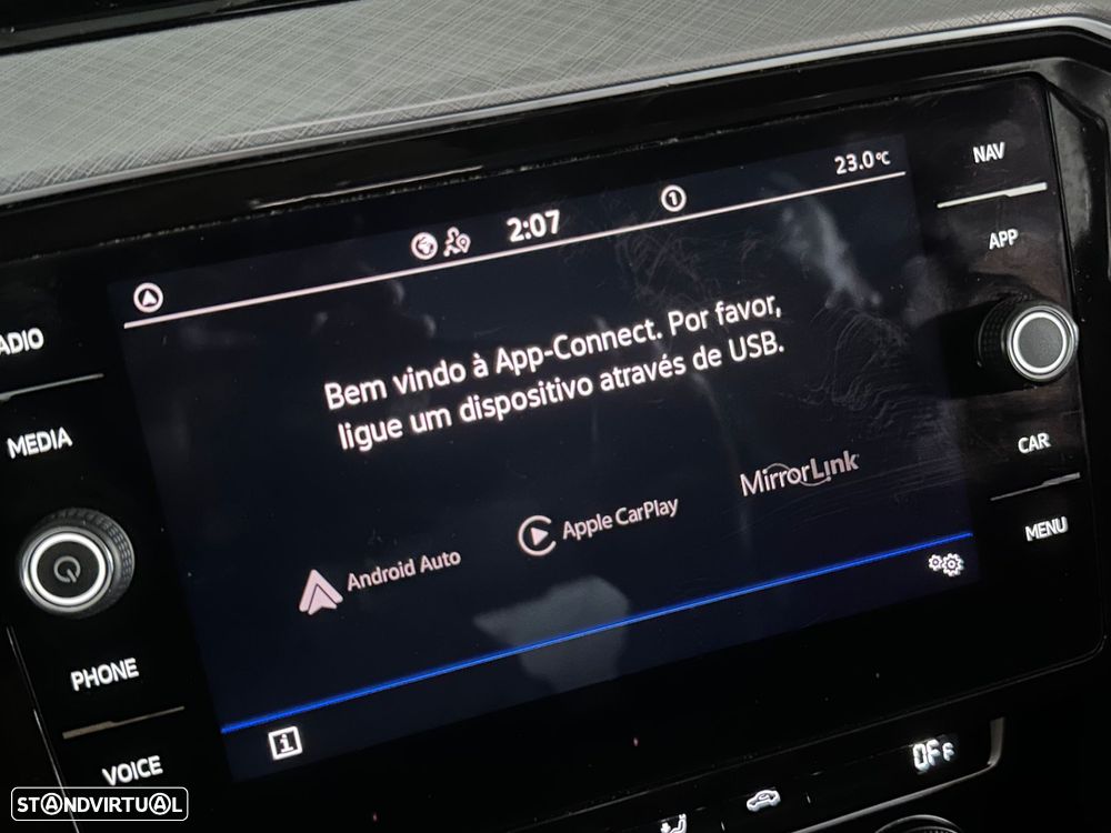 VW Passat 1.6 TDI Business DSG - 42