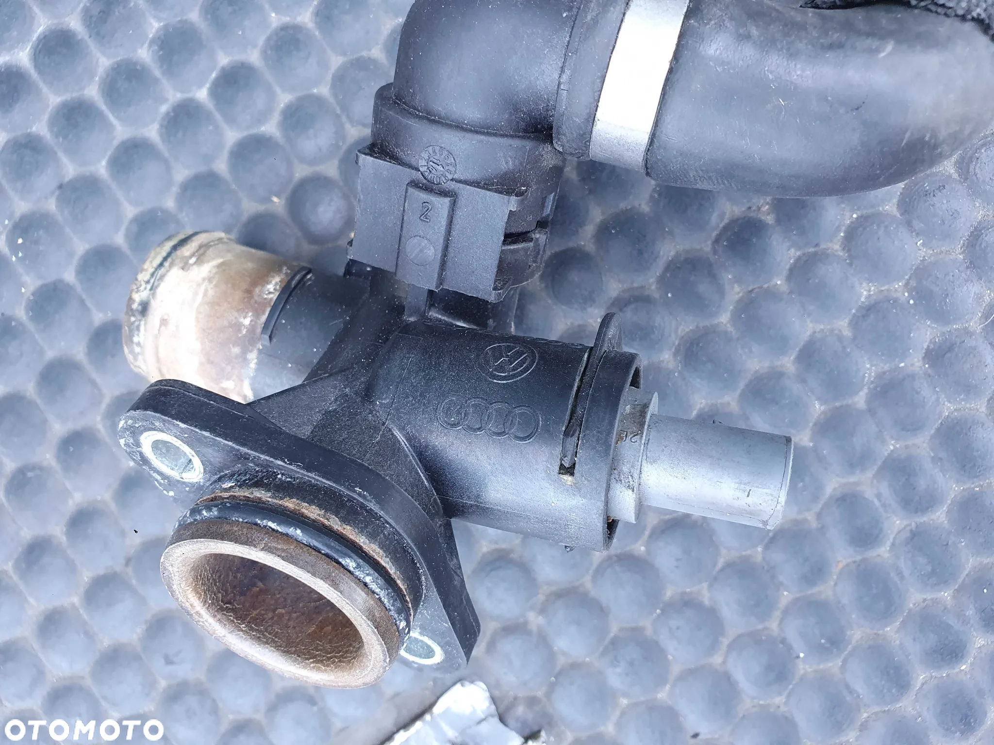 Obudowa Termostat Y2495002 06D121133C Krociec Czujnik Przewod Waz 2.0 TFSI Audi A4 B7 A6 C6 - 22