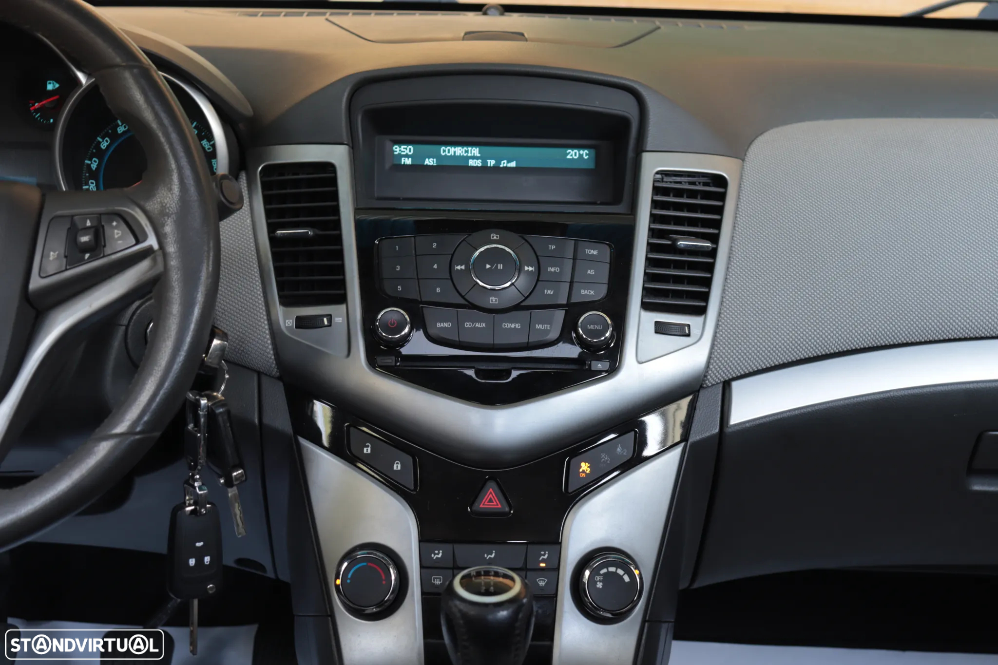 Chevrolet Cruze 1.6 LS - 15