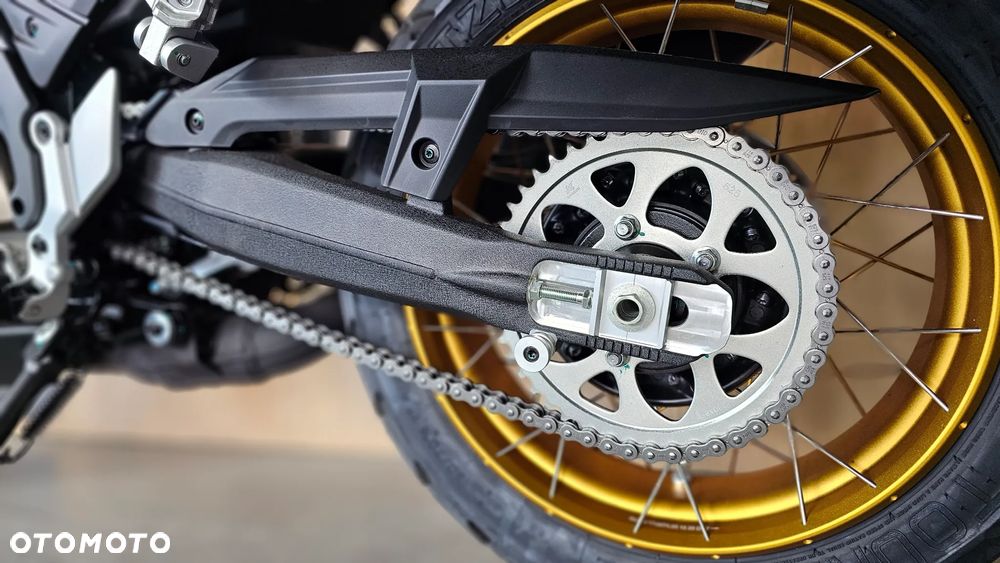 QJMOTOR SVT 650X - 10