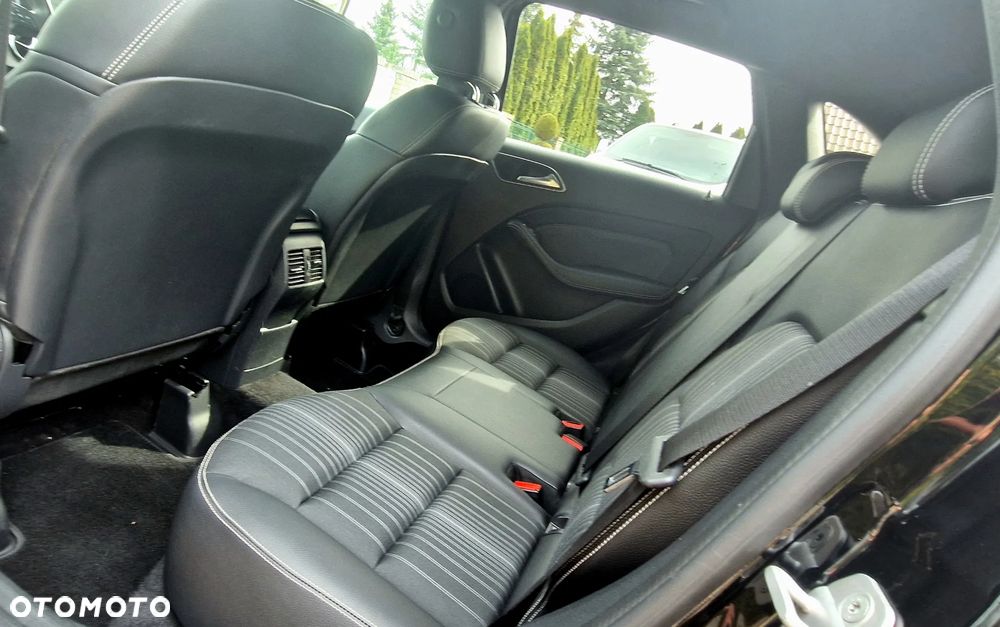 Mercedes-Benz Klasa B 180 BlueEFFICIENCY Edition Style - 12