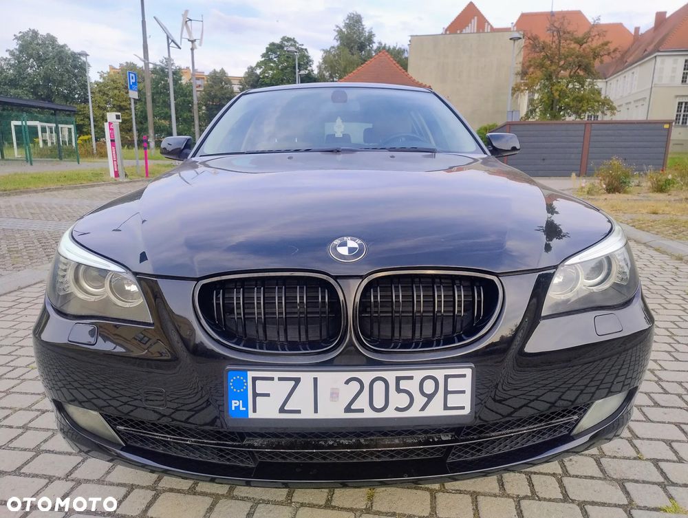 BMW Seria 5 523i Touring Edition Exclusive - 8