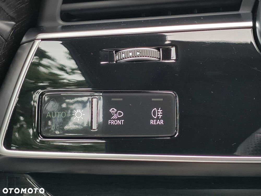 Audi Q8 55 TFSI mHEV Quattro Tiptronic - 22