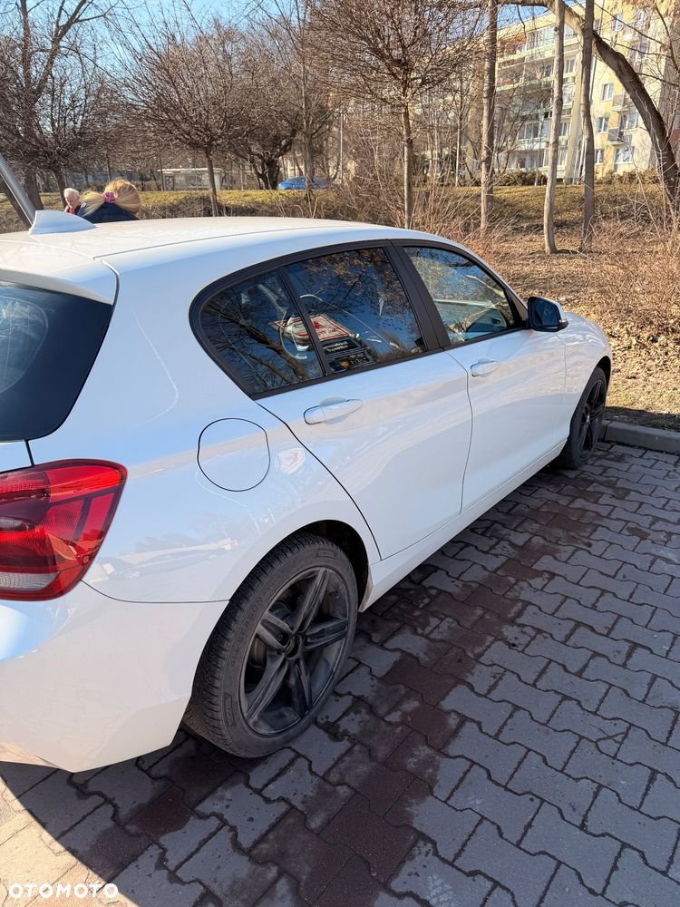 BMW Seria 1 114i - 11