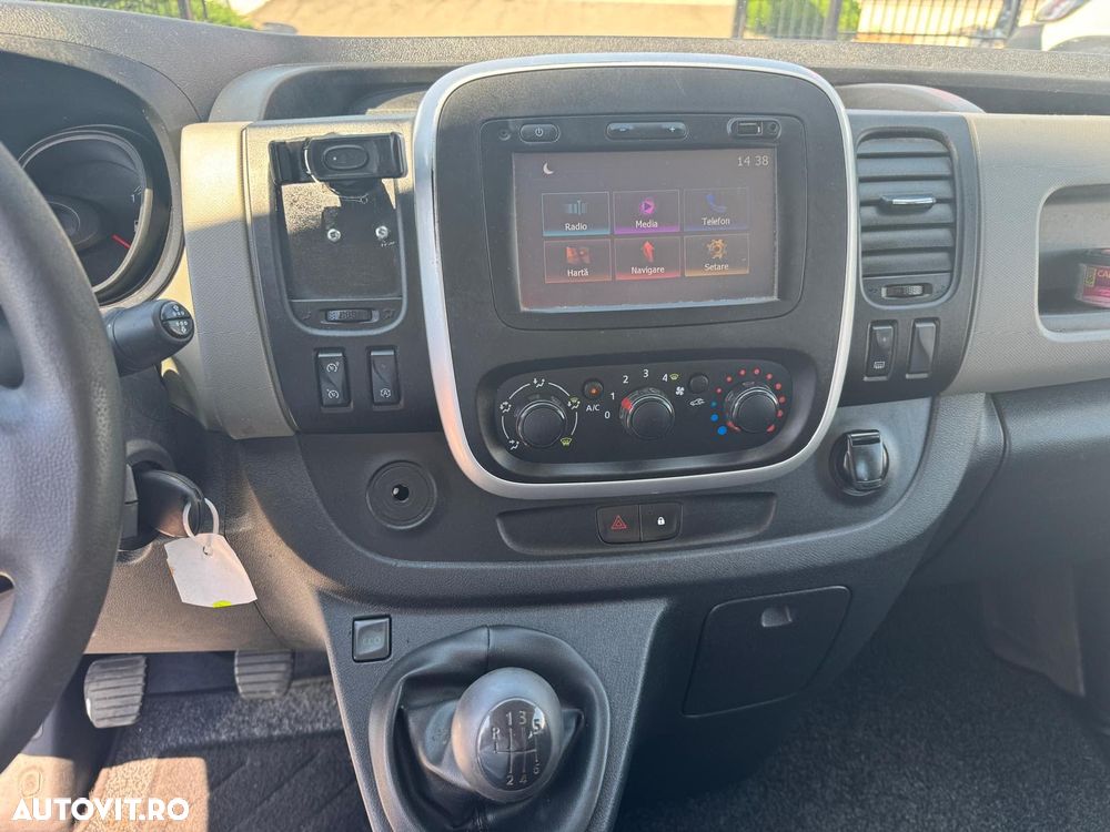 Renault TRAFIC - 9