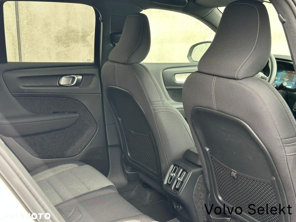 Volvo XC 40 - 31