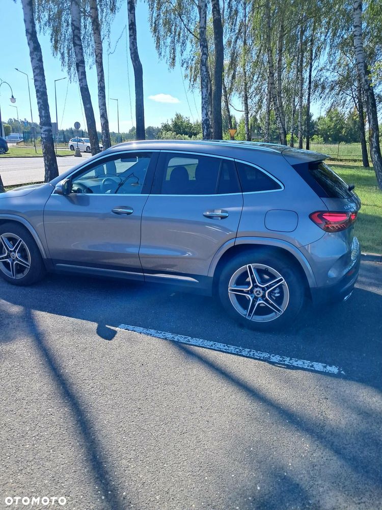 Mercedes-Benz GLA 200 d AMG Line - 14