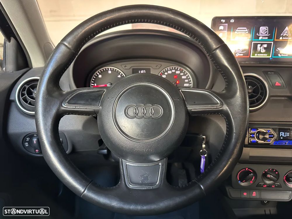 Audi A1 1.6 TDI Attraction - 5