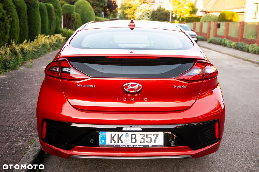 Hyundai IONIQ 1.6 GDI Premium - 6