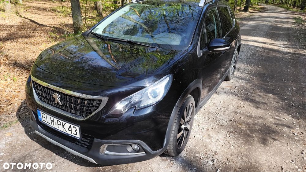 Peugeot 2008 1.2 Pure Tech GPF Allure S&S - 6