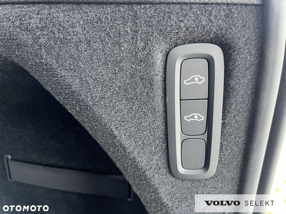 Volvo XC 90 - 40