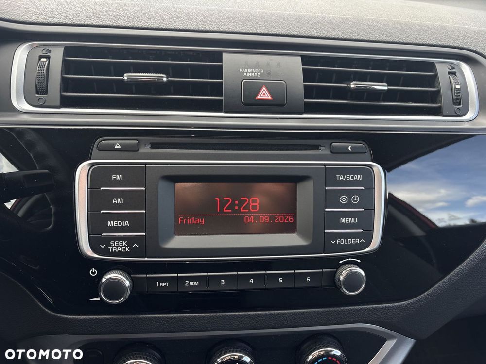 Kia Rio - 17