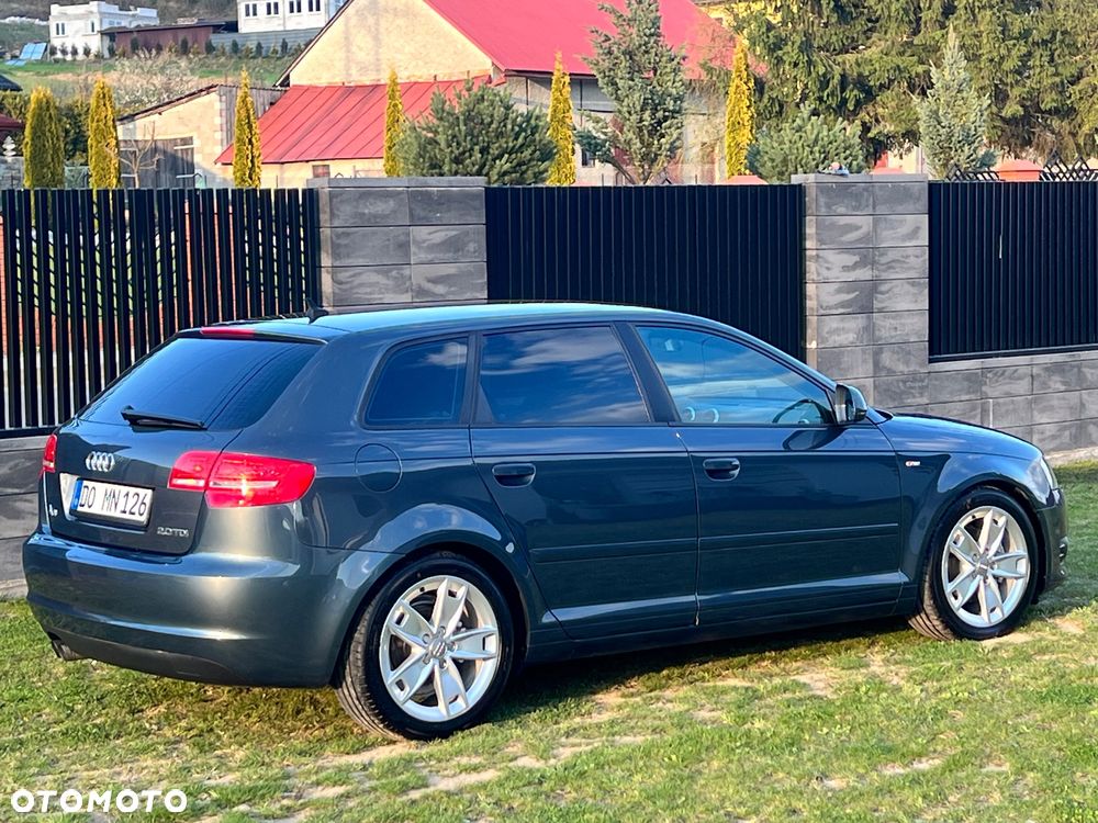 Audi A3 Sportback 2.0 TDI DPF S line Sportpaket (plus) - 9